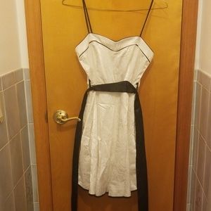 Sweetheart dress with subtle rose designs